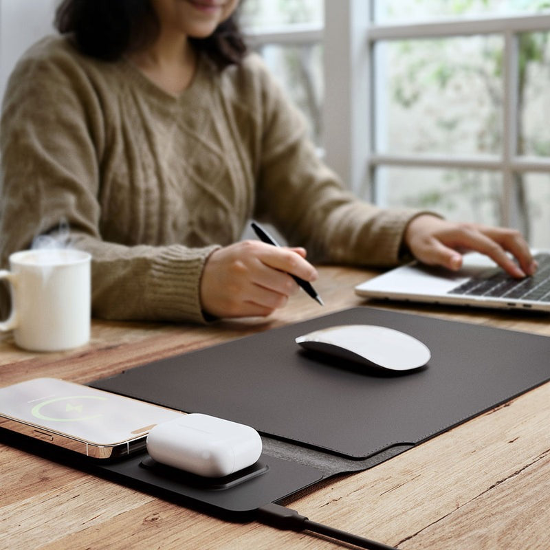 LIMITLESS 4-in-1 Laptop Sleeve with Wireless Charging